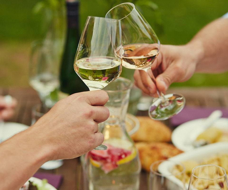 Wein genießen beim Wohnmobilurlaub im Weingut an der Nahe